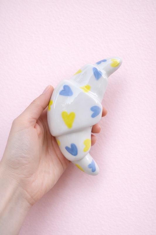 Croissant en céramique - cœurs